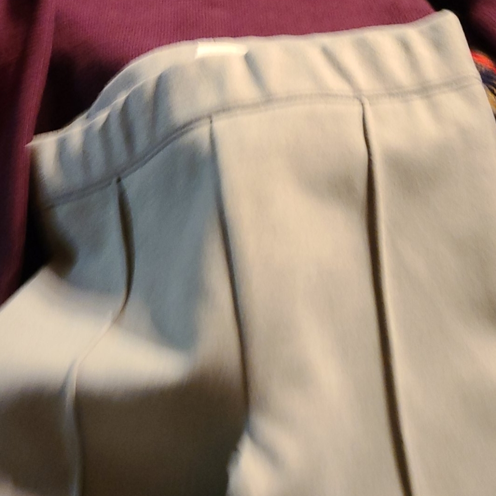Pants suite - Picture 3 of 3